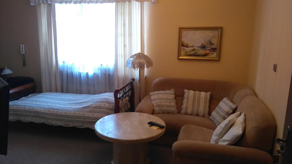 Villa Podkowa Podkowa Leśna Extérieur photo